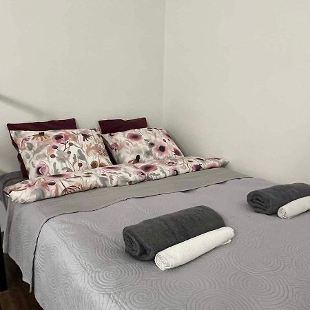 Gallery Szondi Budapest Luaran gambar