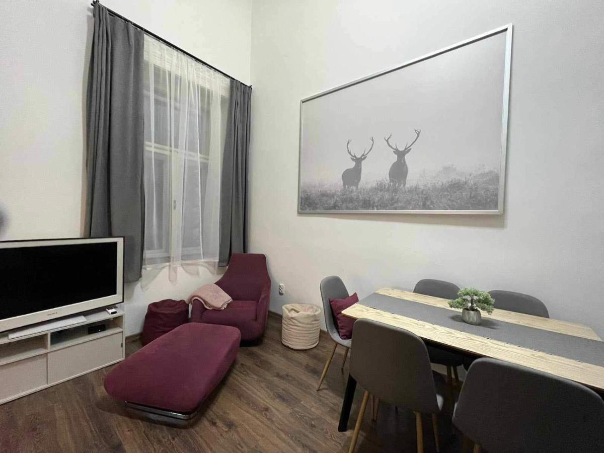 Gallery Szondi Budapest Luaran gambar